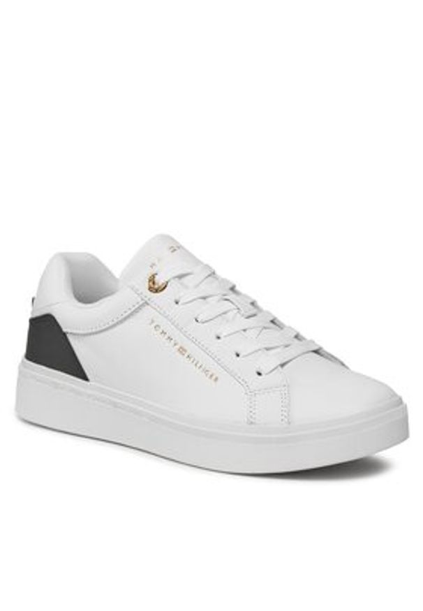 TOMMY HILFIGER - Tommy Hilfiger Sneakersy Elevated Essential Court Sneaker FW0FW07635 Biały. Kolor: biały. Materiał: skóra
