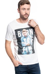 Lee - LEE T SHIRT PHOTO TEE WHITE CANVAS L60QEPRR. Wzór: napisy