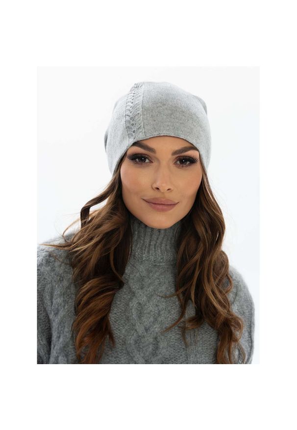 Czapka zimowa Peterson PTN HAT-03 szara. Kolor: szary. Materiał: materiał. Wzór: aplikacja. Sezon: zima. Styl: elegancki