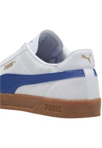 Buty Puma Club 381111 26 białe. Okazja: na co dzień. Zapięcie: sznurówki. Kolor: biały. Materiał: zamsz, materiał, guma, skóra, syntetyk. Szerokość cholewki: normalna