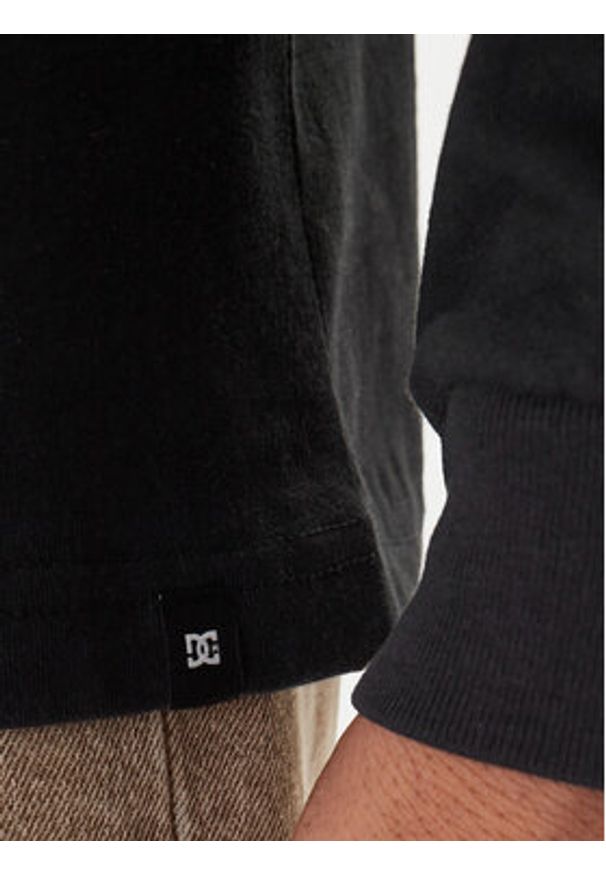 DC Shoes Longsleeve Star ADYZT05372 Czarny Regular Fit. Kolor: czarny. Materiał: bawełna. Długość rękawa: długi rękaw