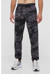 adidas Originals spodnie dresowe kolor szary proste. Kolor: szary. Materiał: dresówka #1