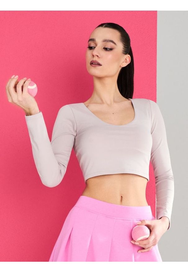 Sinsay - Bluzka sportowa Gym Hard - kremowy. Kolor: kremowy. Styl: sportowy