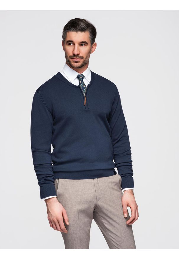 Ombre Clothing - Sweter męski z wiskozą i rozpinanym dekoltem – granatowy V4 - Rozmiar: S. Typ kołnierza: kołnierzyk stójkowy. Kolor: niebieski. Materiał: wiskoza. Wzór: gładki, aplikacja, ze splotem. Styl: elegancki