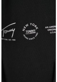 Tommy Jeans Bluza męska kolor czarny z kapturem z aplikacją. Typ kołnierza: kaptur. Kolor: czarny. Wzór: aplikacja #2