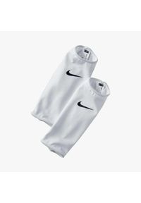 Rękawy do ochraniaczy piłkarskich Nike Guard Lock. Kolor: biały. Sport: piłka nożna