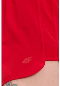 4f - 4F Szorty damskie kolor czerwony gładkie medium waist. Okazja: na co dzień. Kolor: czerwony. Materiał: tkanina, włókno. Wzór: gładki. Styl: casual #3