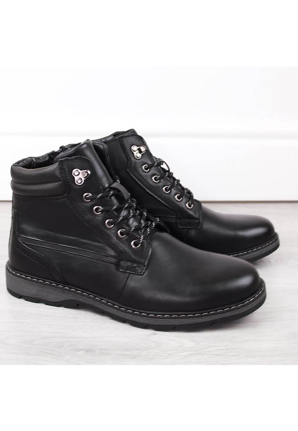 Skórzane buty botki męskie ocieplane czarne T.Sokolski Z23-111. Kolor: czarny. Materiał: skóra