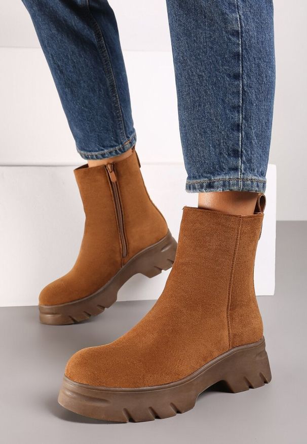 Renee - Brązowe Casualowe Botki z Ekozamszu na Platformie Naolara. Okazja: na co dzień. Kolor: brązowy. Materiał: jeans. Obcas: na platformie. Styl: casual