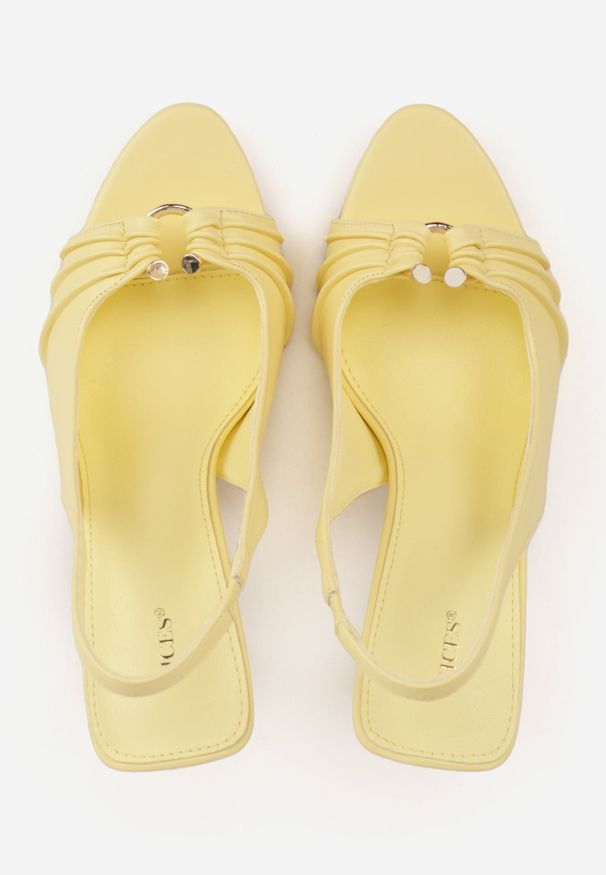 Renee - Żółte Sandały na Szpilce VICES z Metaliczną Ozdobą i Marszczeniem Orinlisa. Kolor: żółty. Wzór: aplikacja. Sezon: lato. Obcas: na szpilce