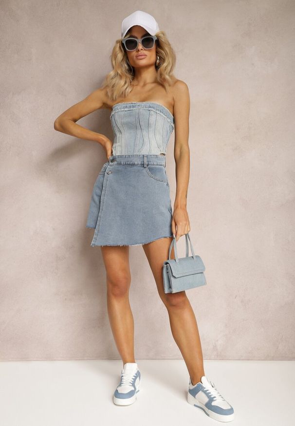 Renee - Ciemnoniebieskie Spódnico-Spodenki Jeansowe z Asymetryczną Zakładką Szorty Moongela. Okazja: na co dzień. Stan: podwyższony. Kolor: niebieski. Materiał: jeans. Styl: casual