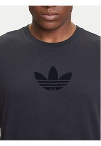 Adidas - adidas T-Shirt adicolor 2000s Cali JW5913 Czarny Loose Fit. Kolor: czarny. Materiał: bawełna #5