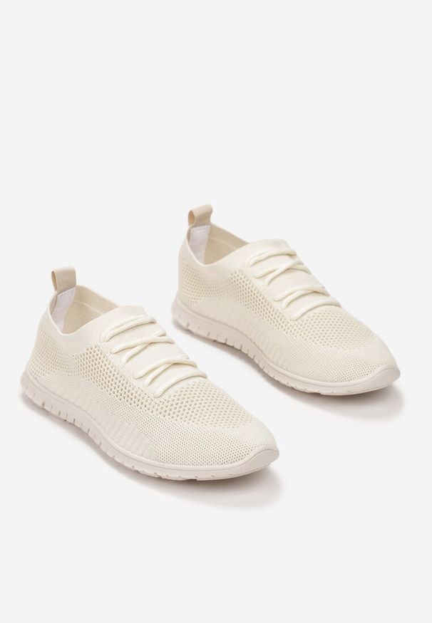 Born2be - Beżowe Buty Sportowe Castanthei. Zapięcie: bez zapięcia. Kolor: beżowy. Materiał: materiał. Szerokość cholewki: normalna. Wzór: aplikacja