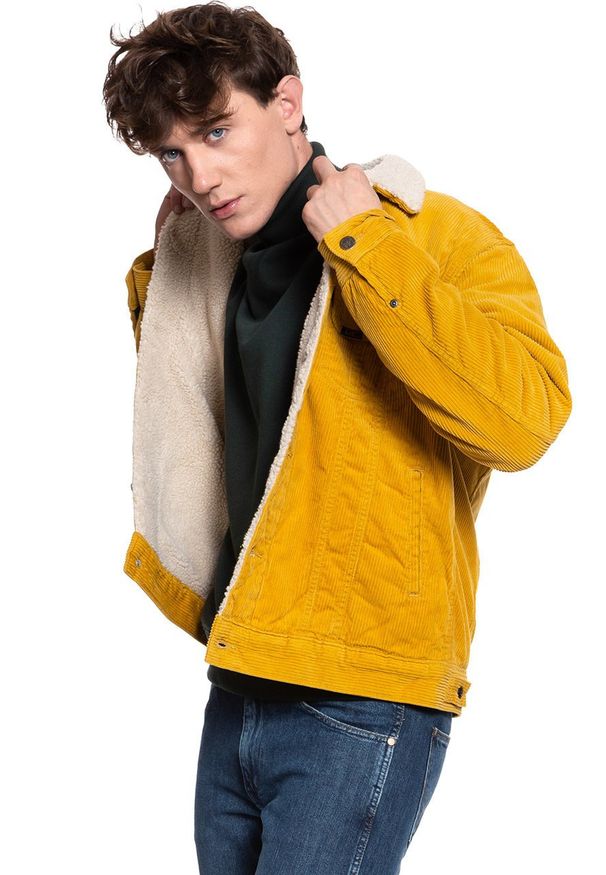 Lee - KURTKA ZIMOWA LEE SHERPA RIDER NUGGET GOLD L87ADC99 112122833. Materiał: sztruks. Sezon: zima