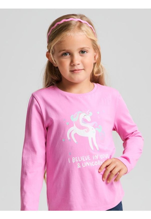 Sinsay - Koszulka z długimi rękawami z motywem jednorożca - różowy. Kolor: różowy. Długość rękawa: długi rękaw. Długość: długie