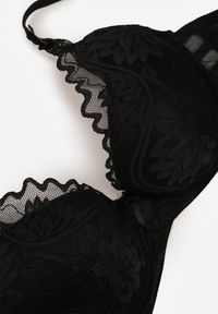 Born2be - Czarny Koronkowy Biustonosz z Ozdobnymi Kokardkami na Ramiączkach Aeleolopei. Kolor: czarny. Materiał: koronka. Wzór: koronka, aplikacja #3