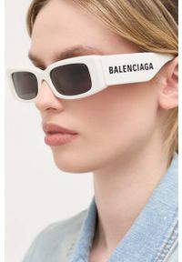 Balenciaga okulary przeciwsłoneczne damskie kolor biały. Kształt: prostokątne. Kolor: biały #1