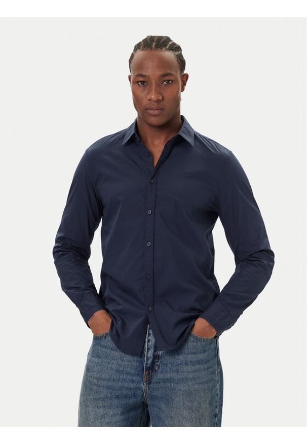Mustang Koszula Canton 1016951 Granatowy Slim Fit. Kolor: niebieski. Materiał: bawełna