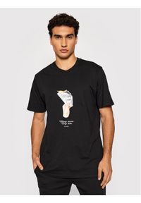 Local Heroes T-Shirt Cash Tee AW21T0110 Czarny Regular Fit. Kolor: czarny. Materiał: bawełna