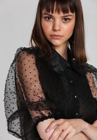 Renee - Czarna Koszula Kier. Kolor: czarny. Materiał: tkanina. Wzór: aplikacja. Styl: elegancki