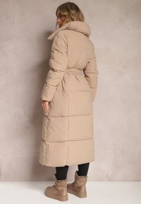 Renee - Beżowa Długa Kurtka Pikowana Płaszcz z Paskiem Adellesstta. Kolor: beżowy. Długość: długie. Wzór: aplikacja. Styl: elegancki #2