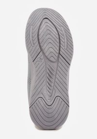 Born2be - Szare Wsuwane Buty Sportowe Sneakersy z Siateczkową Cholewką Luthro. Okazja: na co dzień. Zapięcie: bez zapięcia. Kolor: szary. Materiał: jeans. Szerokość cholewki: normalna #4
