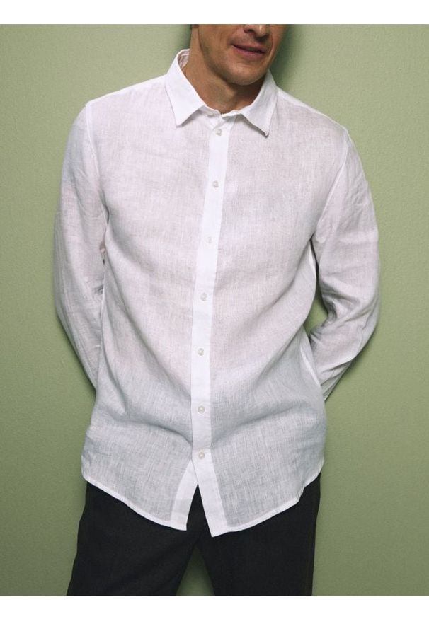 Reserved - Lniana koszula slim fit - biały. Kolor: biały. Materiał: len