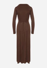 Born2be - Brązowa Koktajlowa Sukienka Ozdobiona Metaliczną Aplikacją i Marszczeniem z Boku Retima. Kolor: brązowy. Wzór: aplikacja. Styl: wizytowy #7