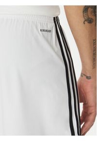 Adidas - adidas Szorty sportowe Squadra 25 JH3412 Biały Regular Fit. Kolor: biały. Materiał: syntetyk #3
