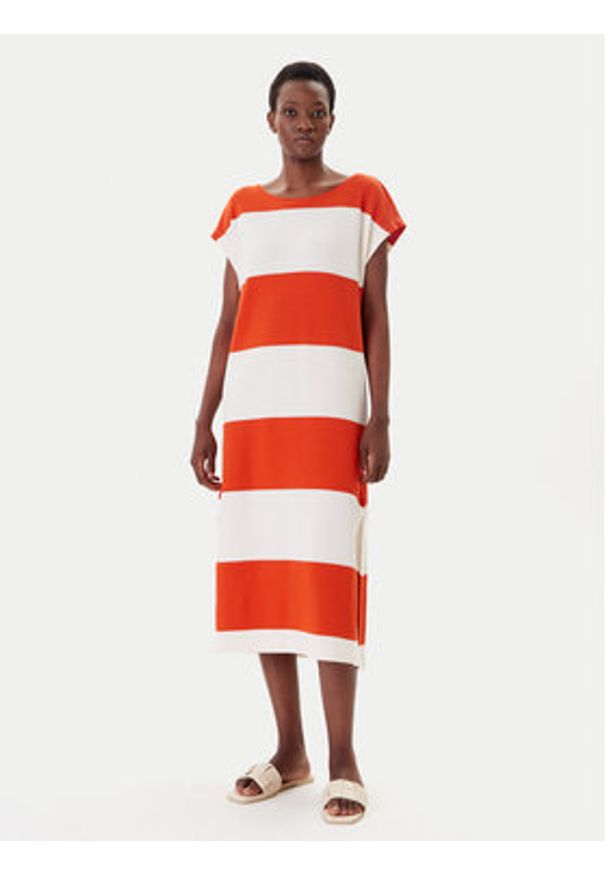 Mustang Sukienka codzienna Vivian 1016534 Czerwony Relaxed Fit. Okazja: na co dzień. Kolor: czerwony. Materiał: bawełna. Typ sukienki: proste. Styl: casual