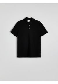 Reserved - Koszulka polo regular fit - czarny. Typ kołnierza: polo. Kolor: czarny. Materiał: bawełna, dzianina #1