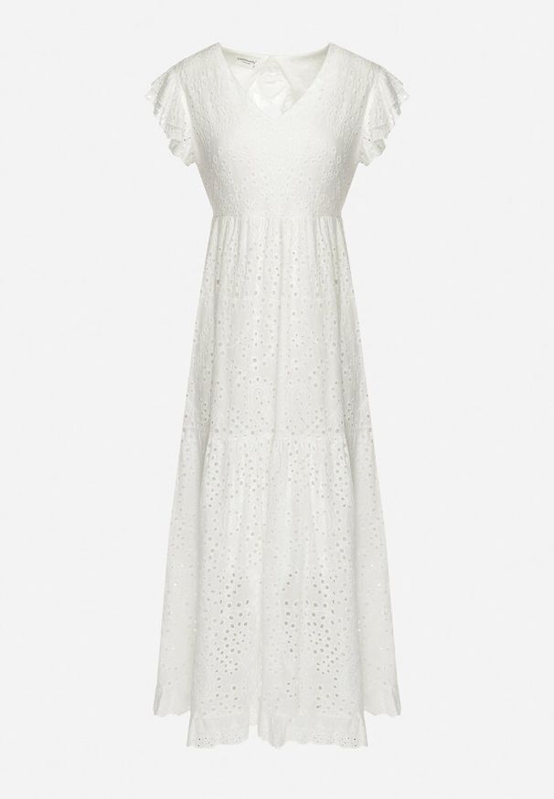 Born2be - Biała Bawełniana Sukienka Ozdobiona Haftem i Falbankami Przy Ramionach Celestis. Typ kołnierza: kołnierz z falbankami. Kolor: biały. Materiał: bawełna. Wzór: aplikacja, haft. Sezon: lato