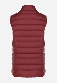 Born2be - Bordowa Pikowanana Kamizelka Sifitta. Okazja: na co dzień. Kolor: czerwony. Materiał: jeans. Styl: klasyczny, casual, elegancki #7