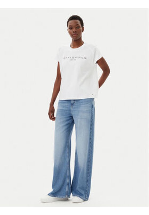 TOMMY HILFIGER - Tommy Hilfiger T-Shirt WW0WW46113 Biały Regular Fit. Kolor: biały. Materiał: bawełna