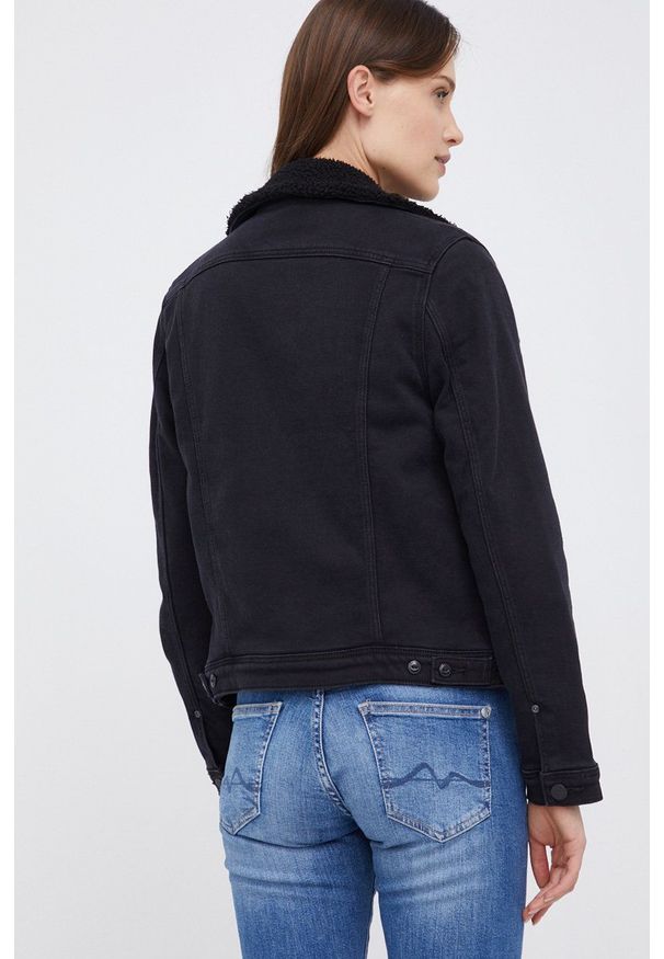 Lee Kurtka jeansowa damska kolor czarny zimowa. Okazja: na co dzień. Kolor: czarny. Materiał: jeans. Sezon: zima. Styl: casual