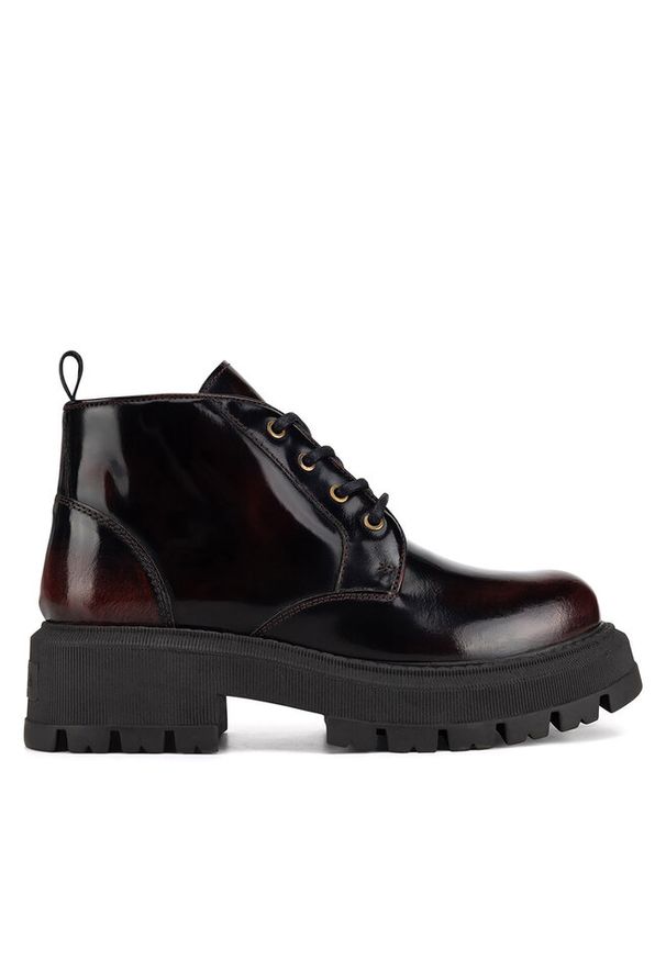Trzewiki Badura. Kolor: czerwony