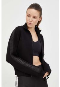 Guess bluza damska kolor czarny gładka. Okazja: na co dzień. Kolor: czarny. Materiał: materiał, wiskoza. Wzór: gładki. Styl: casual