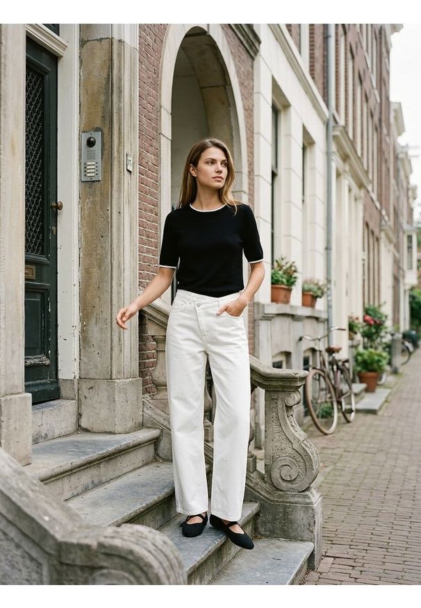 Sinsay - Swetrowa bluzka z wiskozą - czarny. Kolor: czarny. Materiał: wiskoza