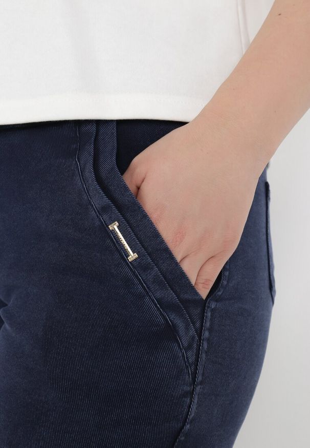 Born2be - Granatowe Spodnie Megora. Stan: podwyższony. Kolekcja: plus size. Kolor: niebieski. Materiał: tkanina. Wzór: gładki. Styl: klasyczny