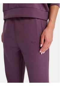 Roxy Spodnie dresowe Rise & Vibe Sweets ERJNP03660 Bordowy Regular Fit. Kolor: czerwony. Materiał: syntetyk, dresówka #4