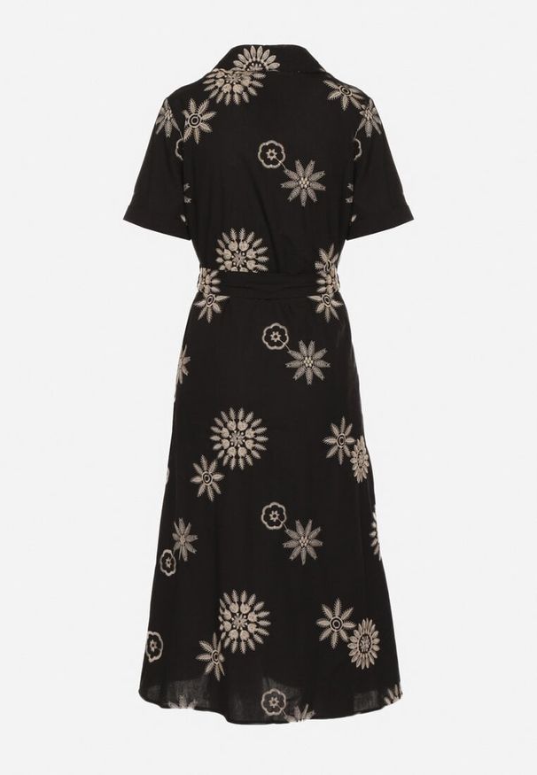 Born2be - Czarna Koszulowa Sukienka z Wiskozy z Haftowanymi Kwiatami i Paskiem Diviera. Kolor: czarny. Materiał: wiskoza. Wzór: kwiaty, haft. Typ sukienki: koszulowe. Styl: boho