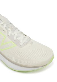 New Balance Buty do biegania Fresh Foam x 520 v9 M5203TS Écru. Kolor: kremowy. Materiał: materiał #5