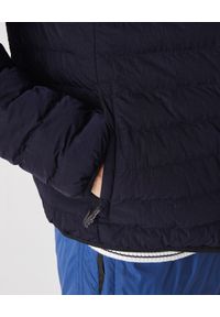 Lacoste - LACOSTE - Granatowa kurtka puchowa z logo. Kolor: niebieski. Materiał: puch. Wzór: haft. Styl: sportowy #5