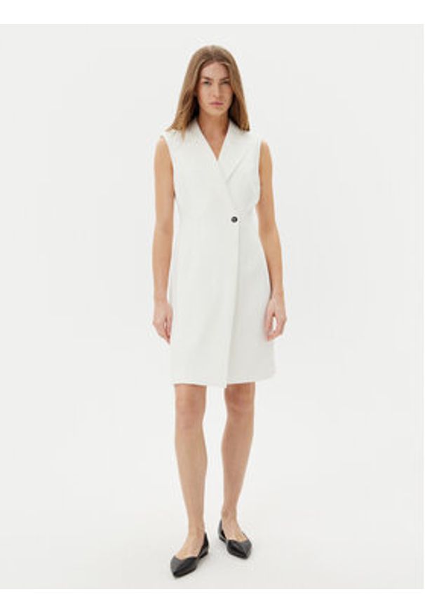DKNY Sukienka koktajlowa DD5U1H66 Écru Slim Fit. Materiał: syntetyk. Styl: wizytowy
