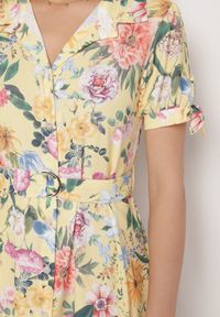 Born2be - Żółta Rozkloszowana Sukienka o Koszulowym Kroju z Paskiem w Kwiatowy Wzór Fevelorine. Okazja: na co dzień. Kolor: żółty. Wzór: kwiaty. Typ sukienki: koszulowe. Styl: casual #5