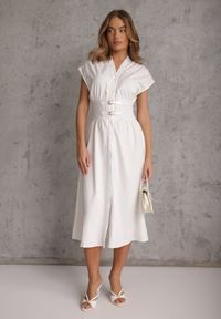 Renee - Biała Sukienka na Guziki z Gorsetowym Panelem z Klamrami w Talii Frose. Typ kołnierza: dekolt gorset. Kolor: biały. Typ sukienki: gorsetowe. Długość: midi #8
