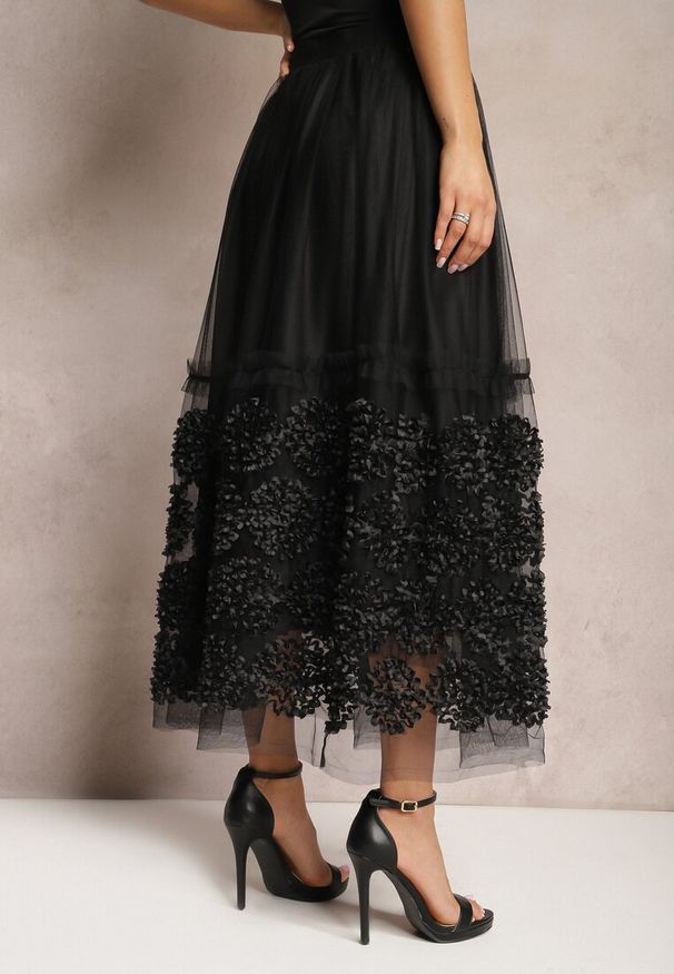 Renee - Czarna Tiulowa Spódnica Maxi z Gumką w Talii Nadelyn. Kolor: czarny. Materiał: tiul. Wzór: aplikacja