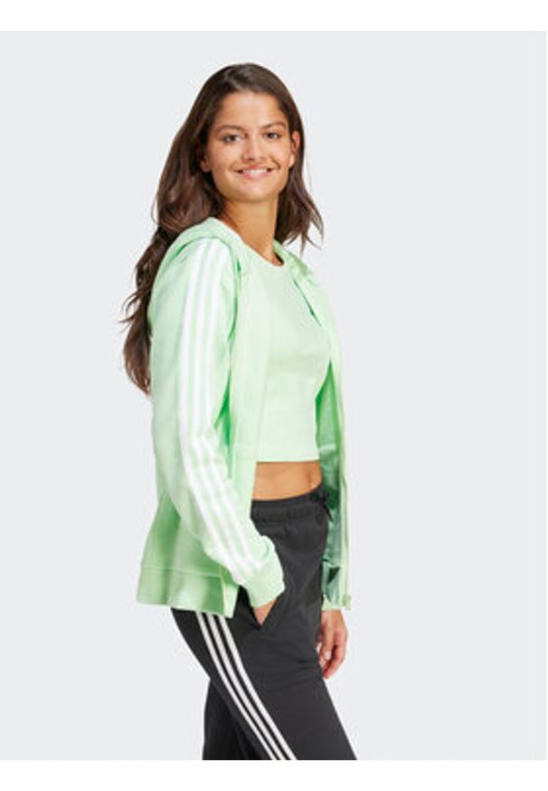 Adidas - adidas Bluza Essentials 3-Stripes IR6077 Zielony Regular Fit. Kolor: zielony. Materiał: bawełna