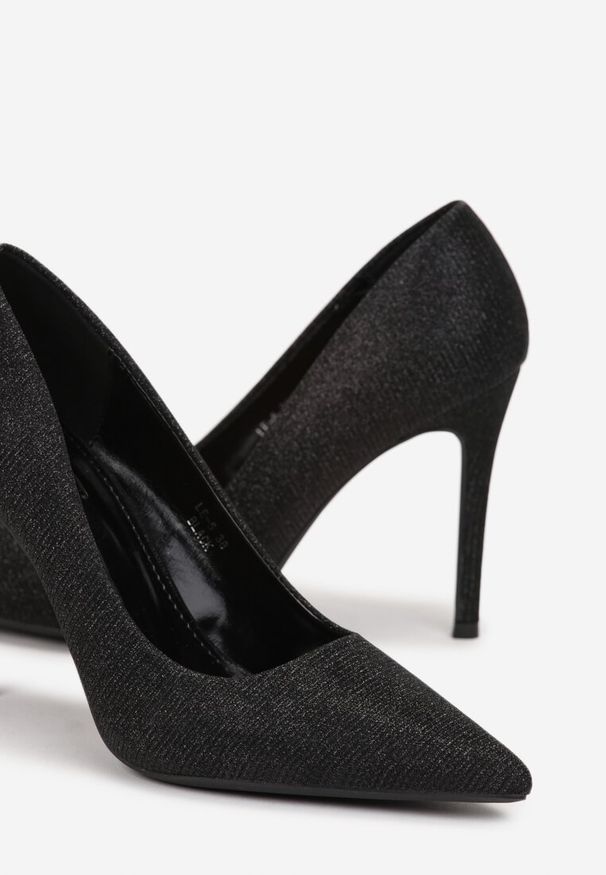 Renee - Czarne Brokatowe Szpilki ze Szpiczastym Noskiem Dazzla. Okazja: na co dzień, na randkę. Nosek buta: szpiczasty. Kolor: czarny. Materiał: materiał, jeans. Wzór: aplikacja. Obcas: na szpilce. Styl: casual. Wysokość obcasa: średni