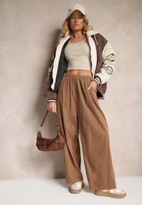 Renee - Brązowe Bawełniane Spodnie High Waist o Szerokim Kroju Velili. Okazja: na co dzień. Stan: podwyższony. Kolor: brązowy. Materiał: bawełna. Styl: elegancki, casual